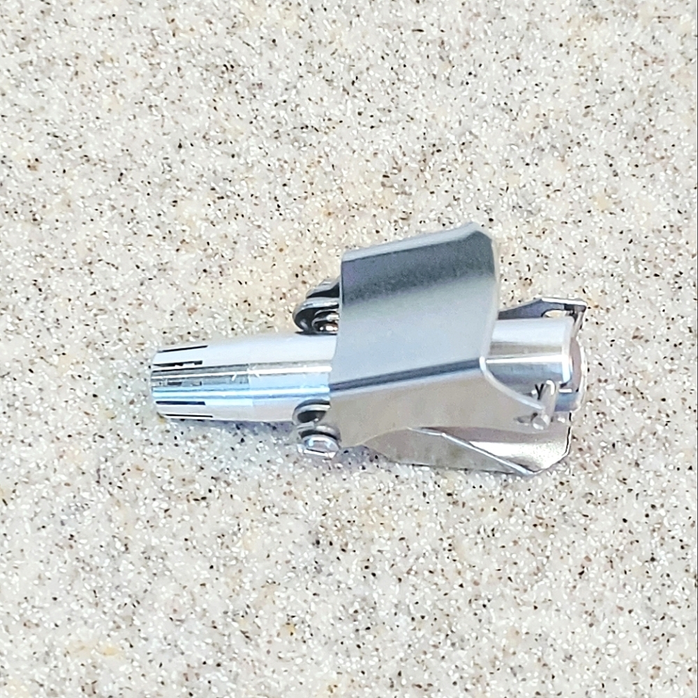 STAINLESS STEEL MANUAL NOSE HAIR CLIPPERS